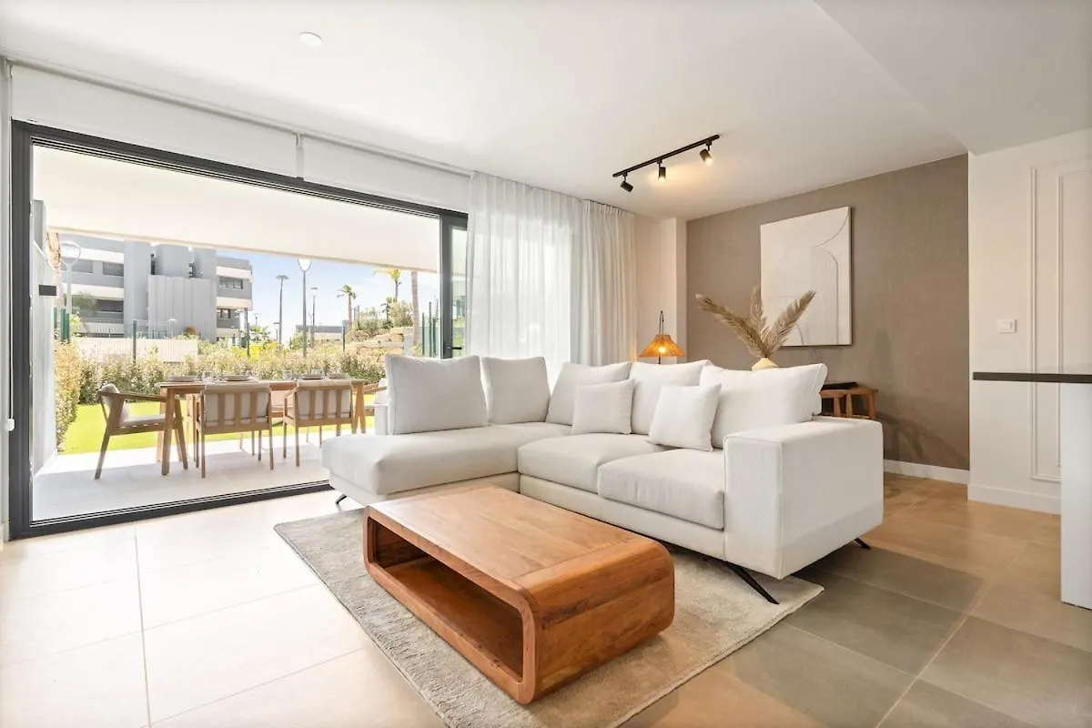 Apartament Oasis 325 With Private Garden & Wellnes Estepona 0*,  Hiszpania