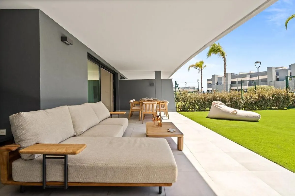 Apartament Oasis 325 With Private Garden & Wellnes Estepona