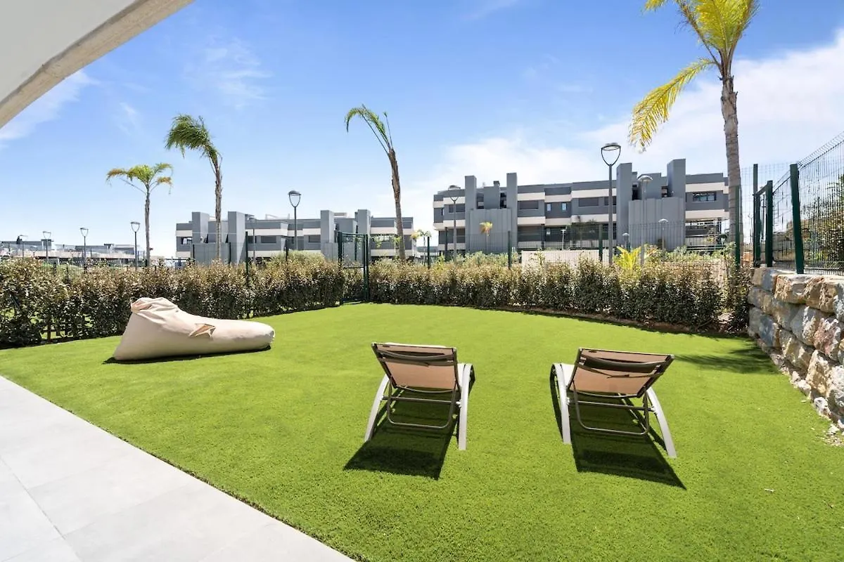 Apartament Oasis 325 With Private Garden & Wellnes Estepona 0*,  Hiszpania